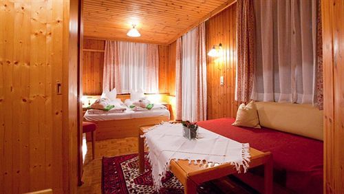 Bio-hotel Saladina Hotel 3*